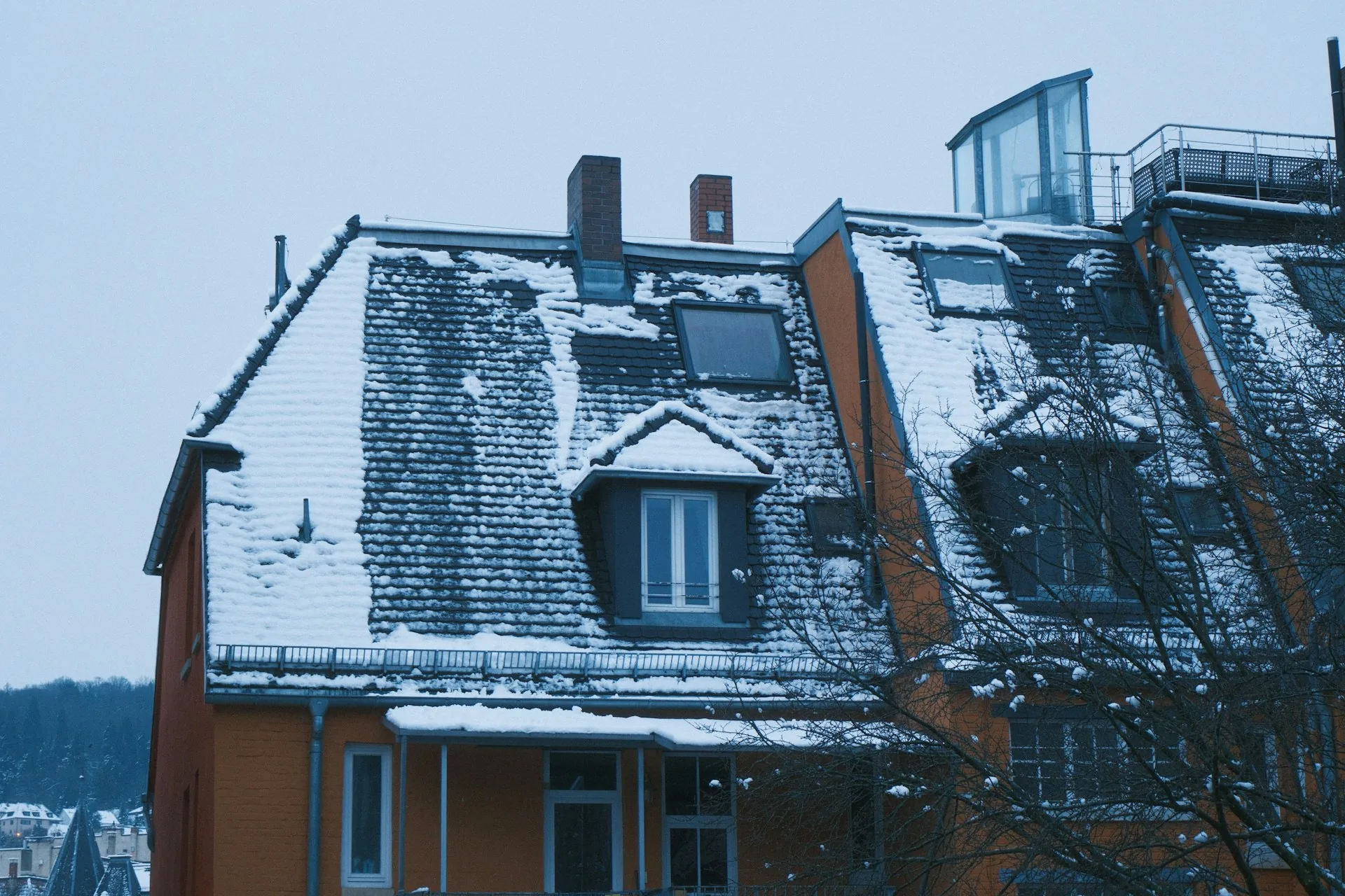 Why Your Bend Roof is Brittle This February